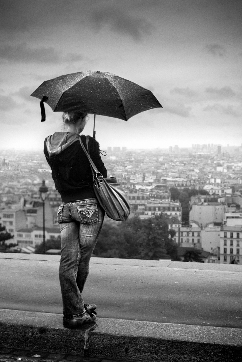 Paris - Le parapluie de Montmartre